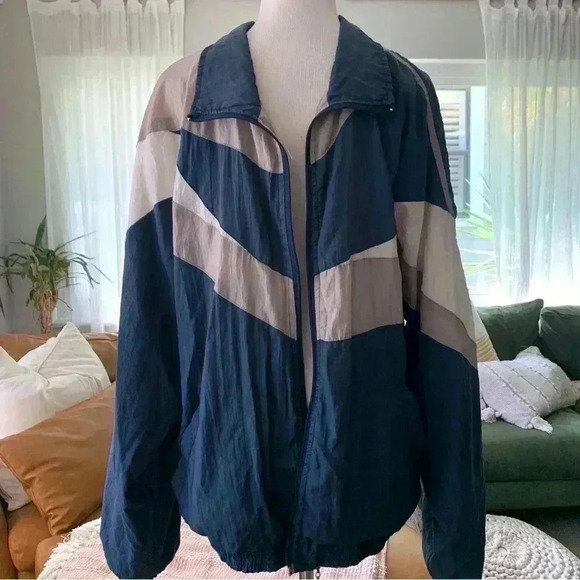 Max Gregor navy and grey windbreaker - Picture 2 of 4